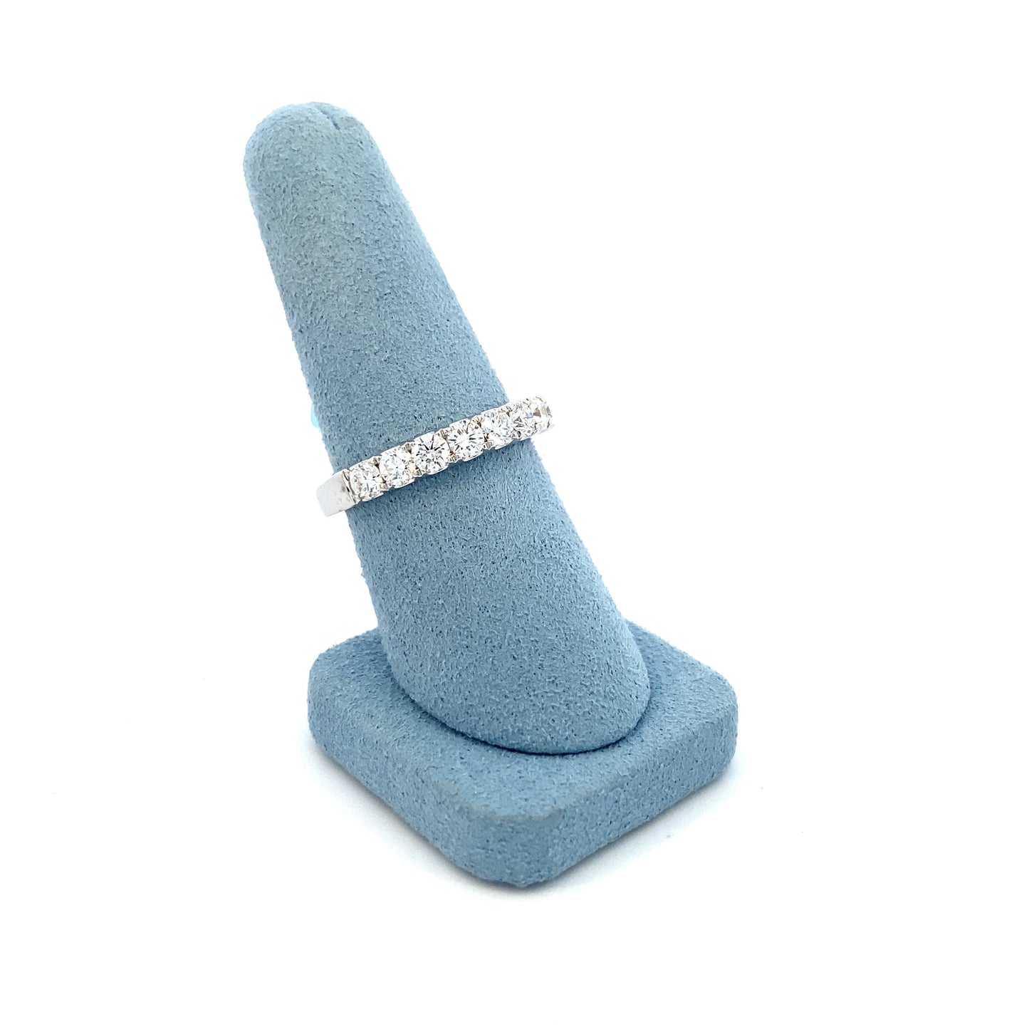 Smiling Rocks Lab Grown Diamond 12-Stone Band (1.50ct) | Smiling Rocks | Luby