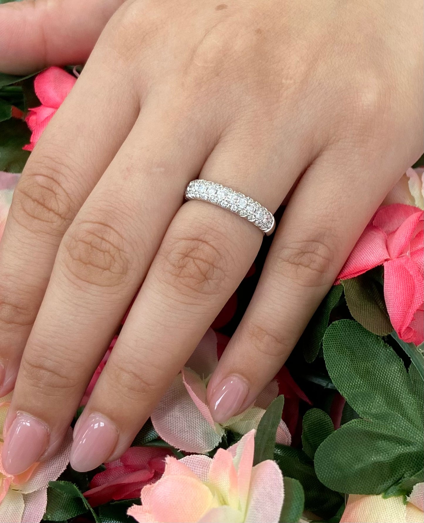 Smiling Rocks Lab Grown Diamond 43 Stone Ring (0.90ct) | Smiling Rocks | Luby