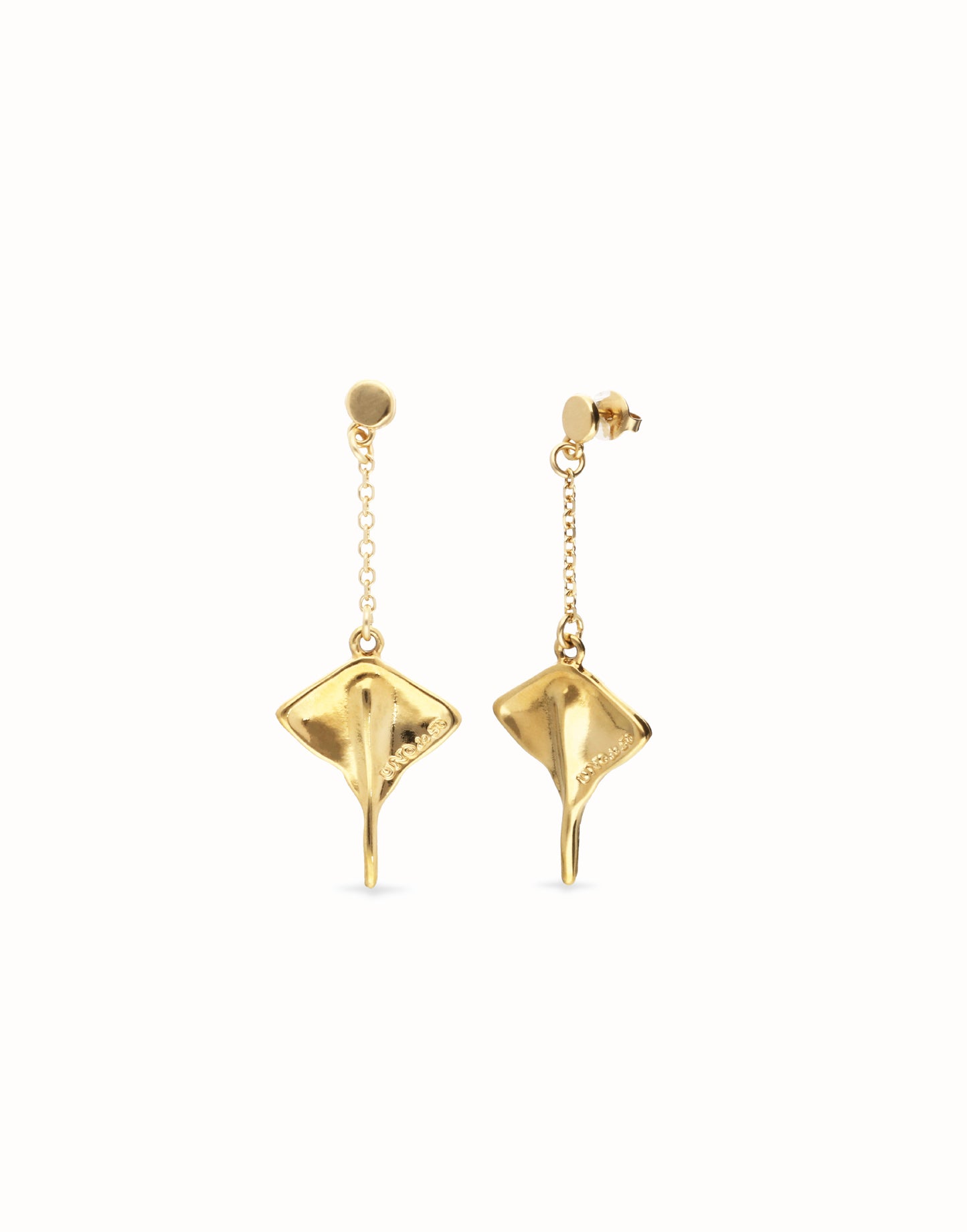 Manta ray-shaped drop earrings | Uno de 50 | Luby