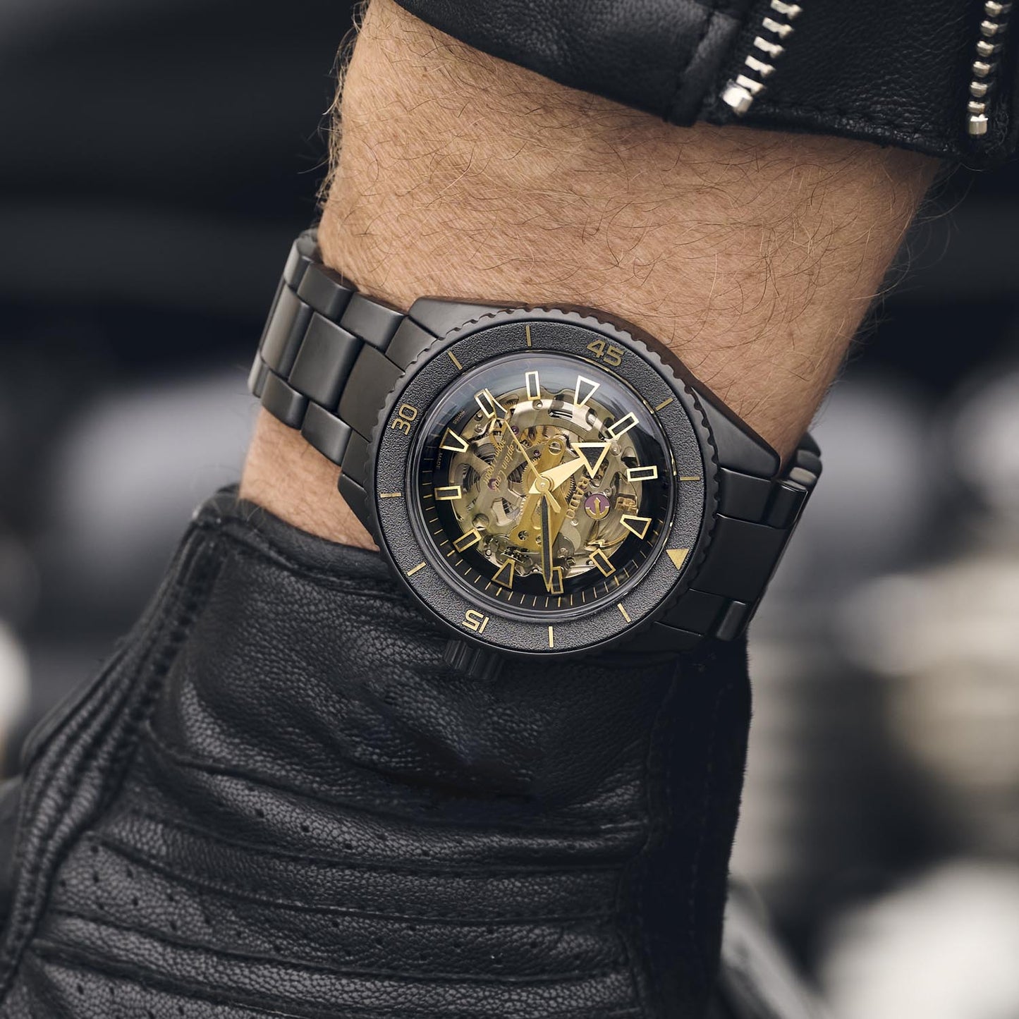 Captain Cook High-Tech Ceramic Limited Edition | Rado | Luby