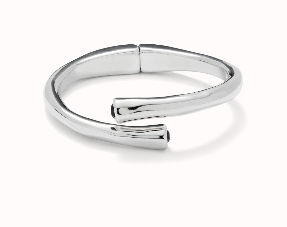 Rigid sterling silver-plated bracelet with black crystal at the ends | Uno de 50 | Luby
