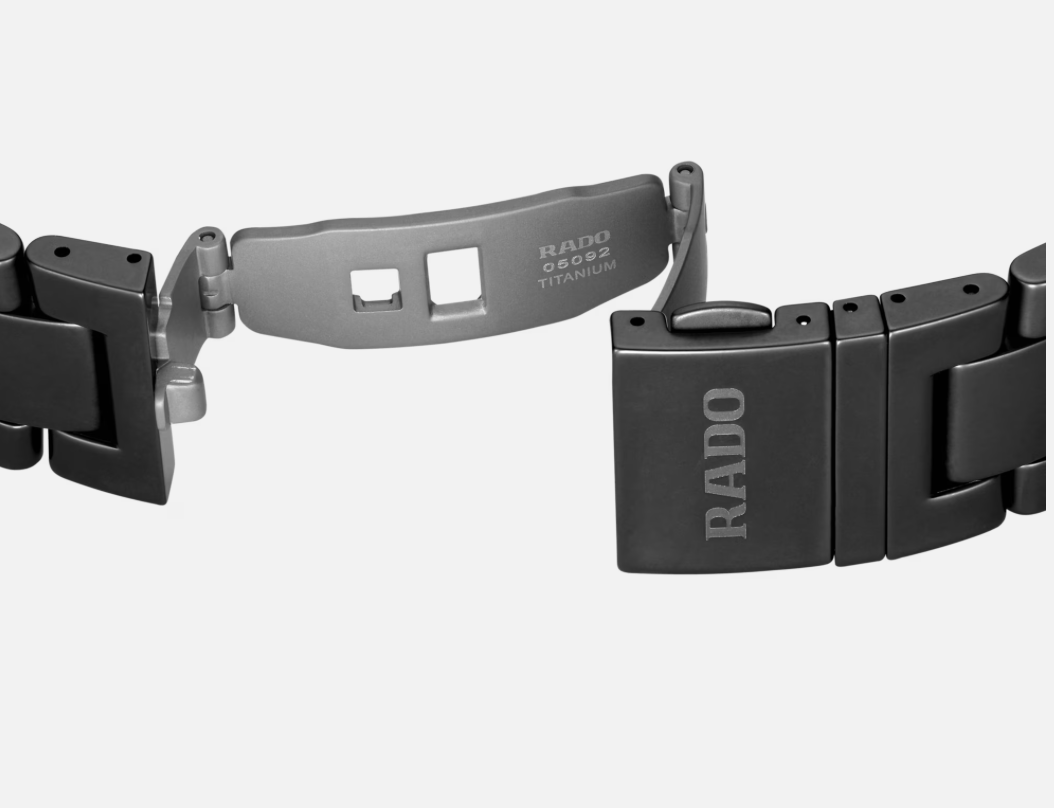 Captain Cook High-Tech Ceramic Skeleton | Rado | Luby