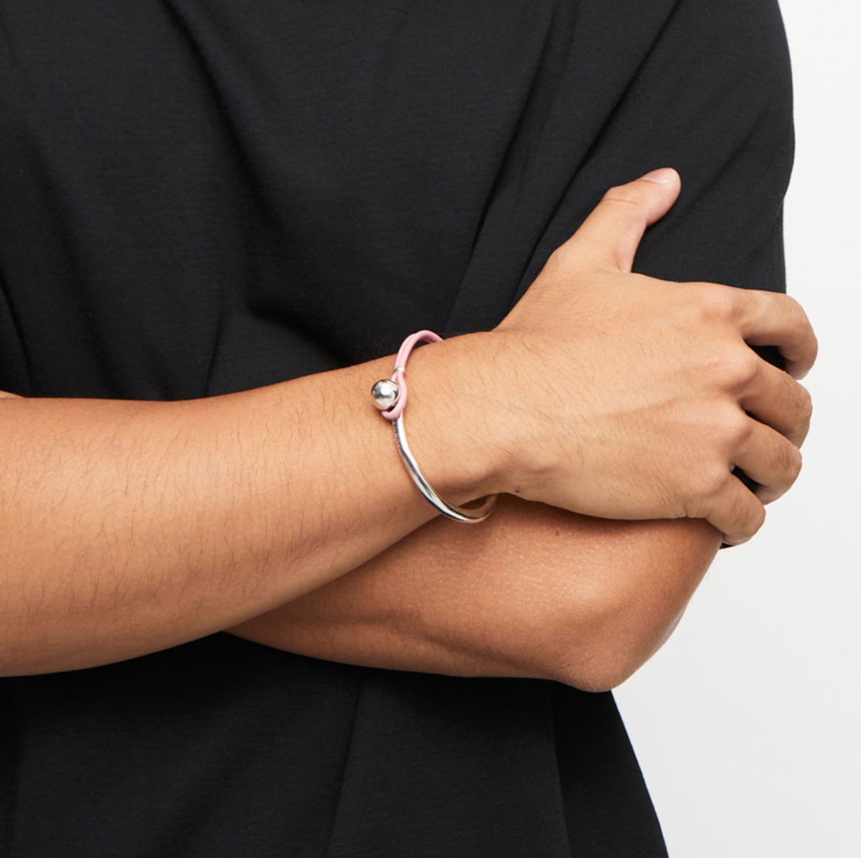 Unode50 Semi-rigid sterling silver-plated bracelet with pink leather | Uno de 50 | Luby