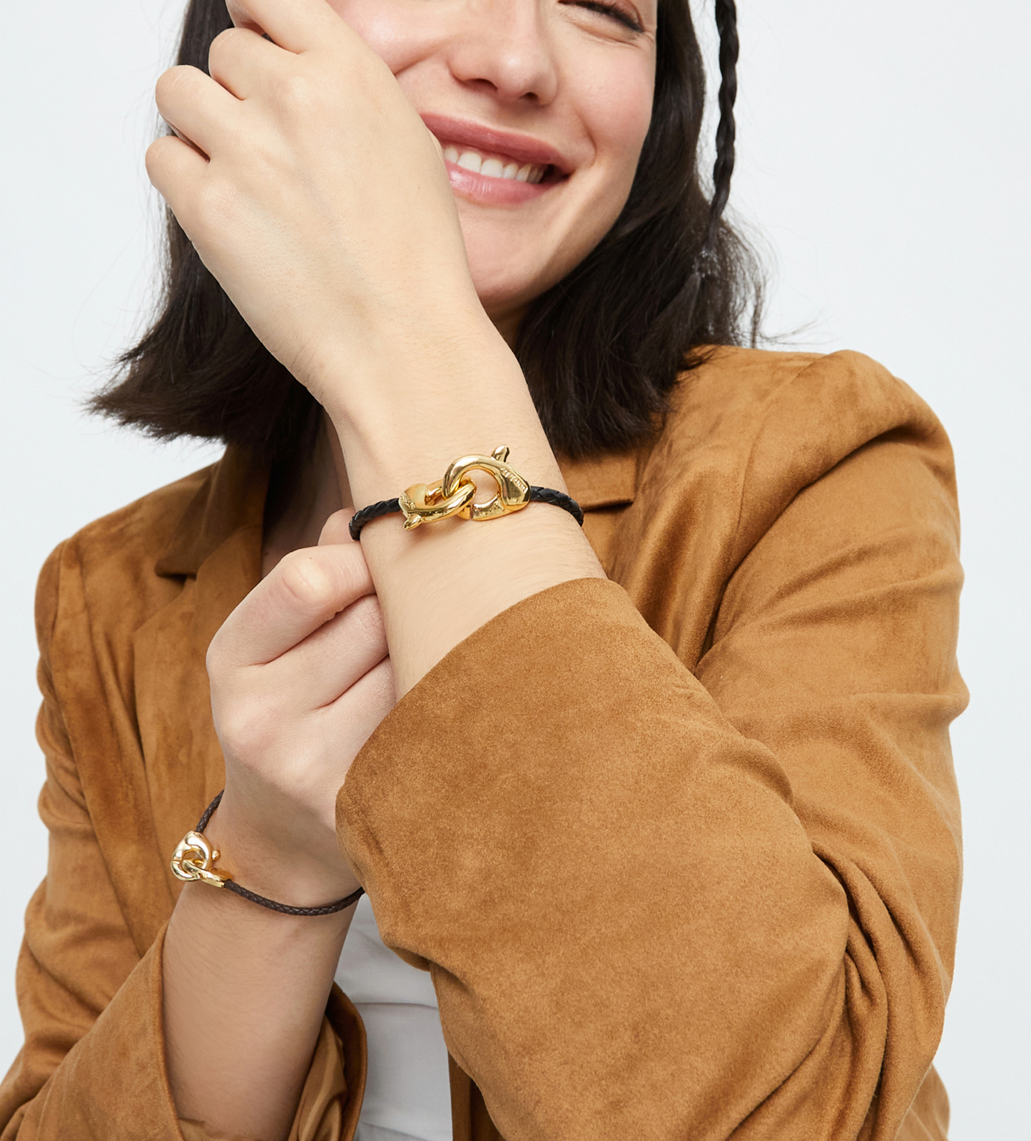 Black leather bracelet with interlocking carabiner 18K Gold Plating