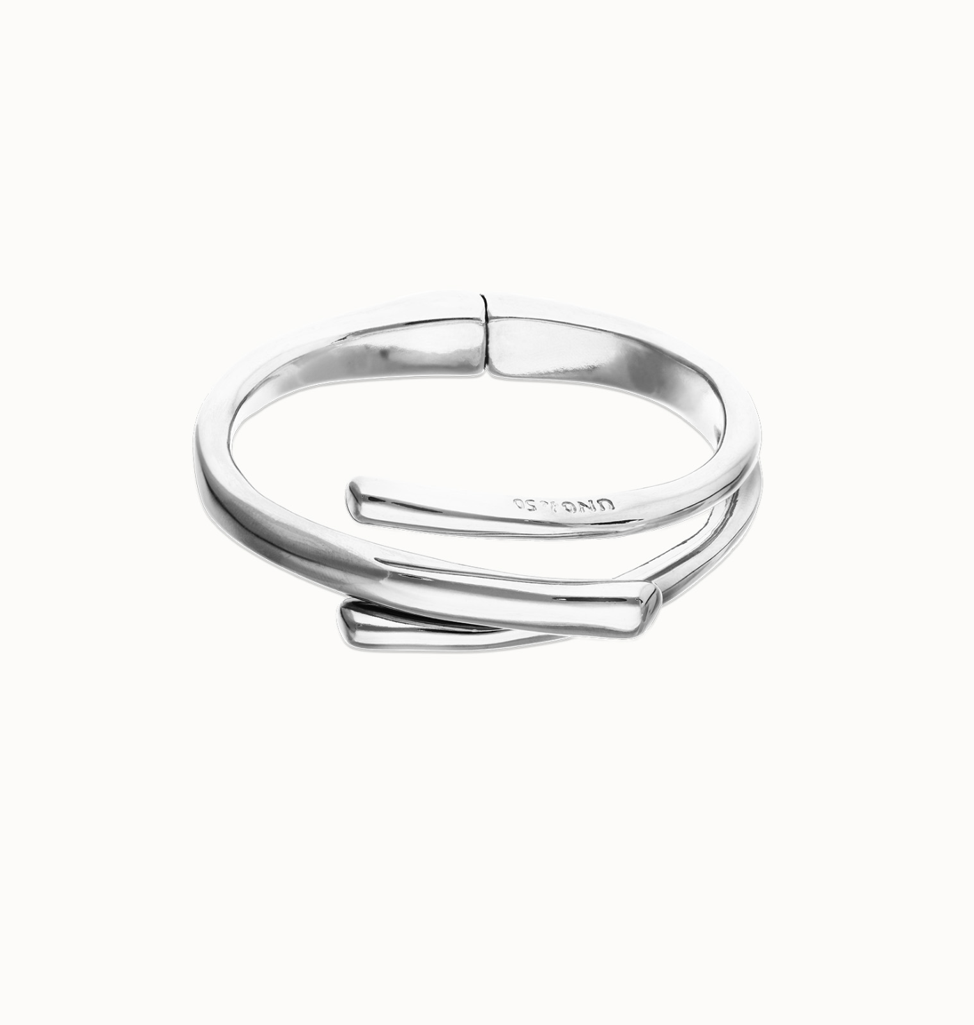 Bangle bracelet with three intertwined organic shapes | Uno de 50 | Luby