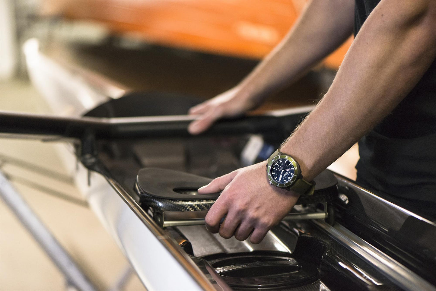 Seastrong Horological Smartwatch (Green) | Alpina | Luby