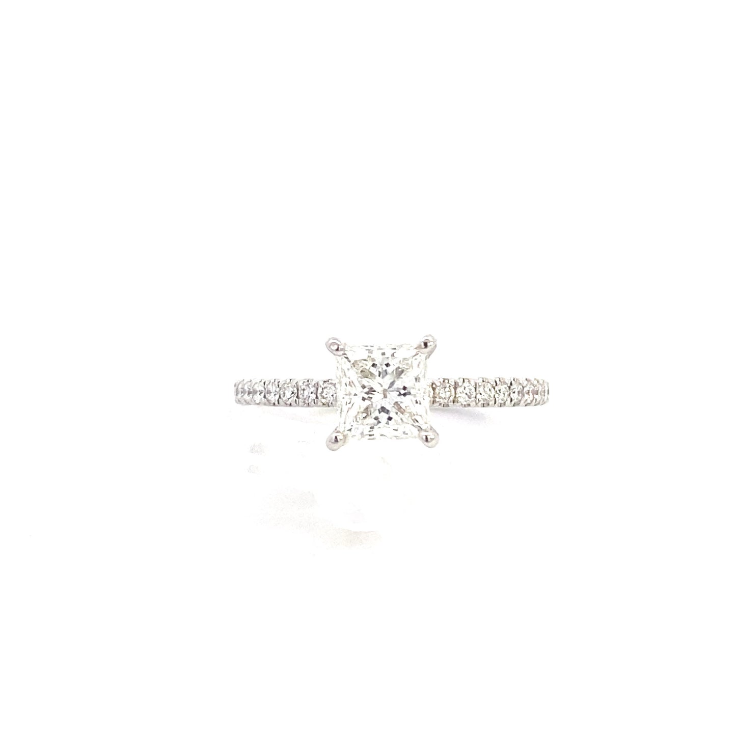 14K Lab Grown Diamond Solitaire Engagement Ring | Smiling Rocks | Luby