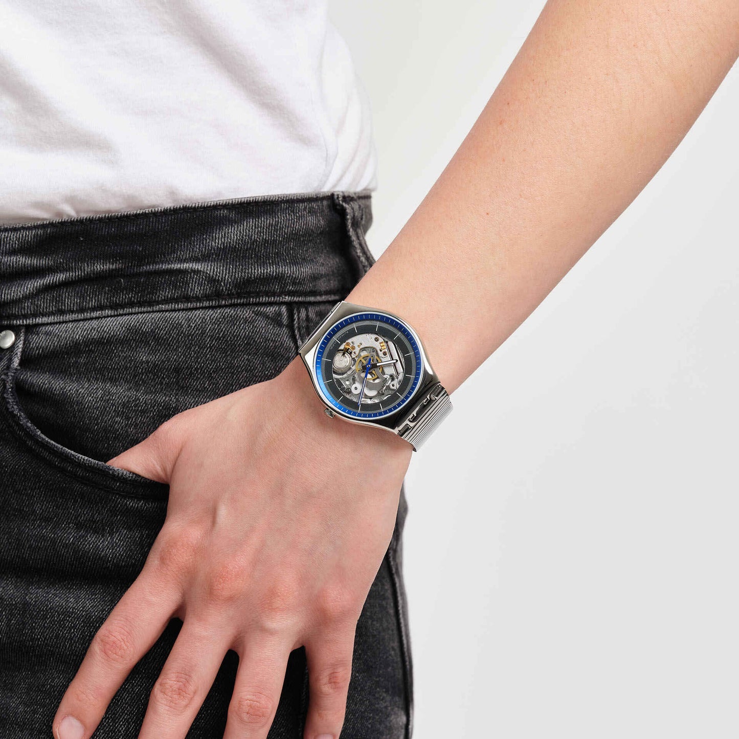 Ringing In Blue | Swatch | Luby