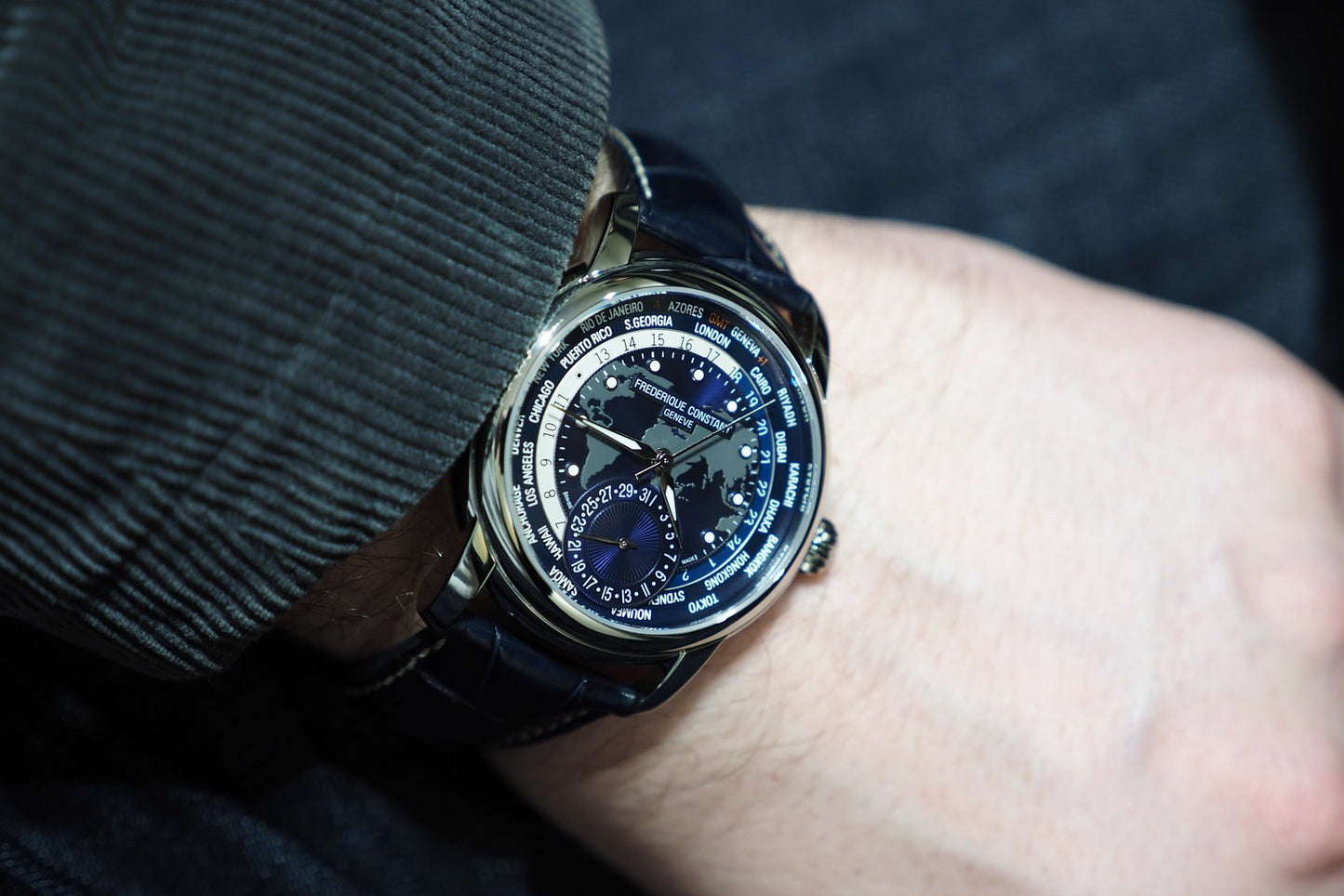 Worldtimer Manufacture (Blue) | Frederique Constant | Luby