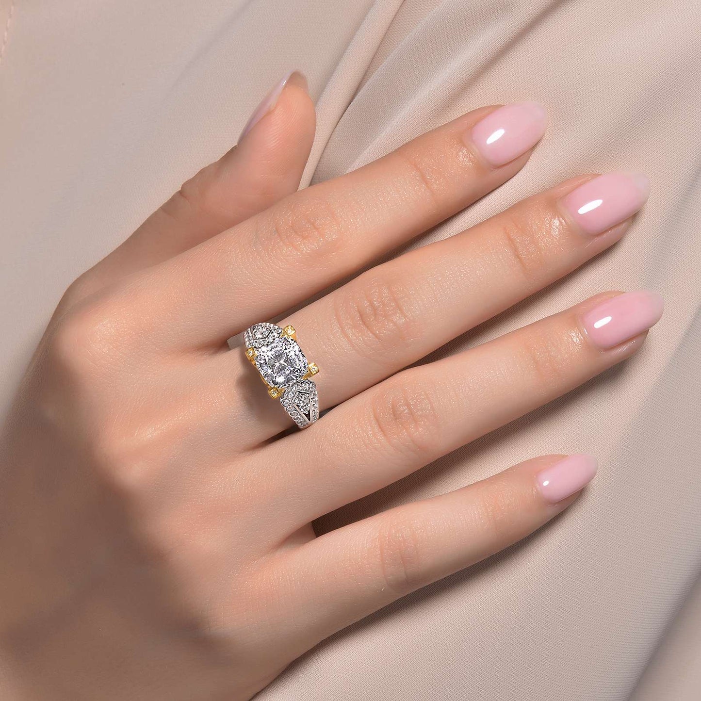 Lavish Engagement Ring | Lafonn | Luby