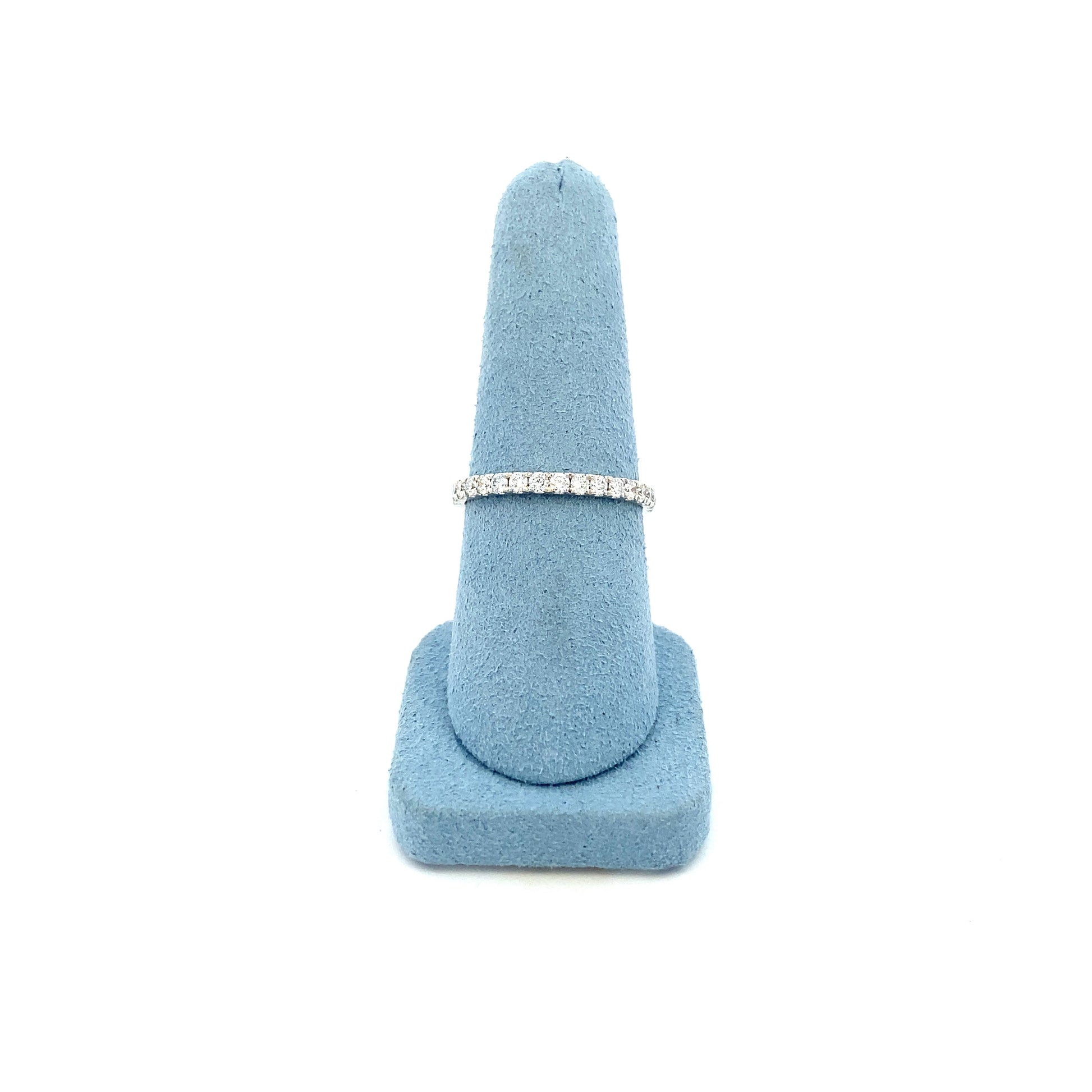 Smiling Rocks Lab Grown Diamond 17-Stone Band (0.50ct) | Smiling Rocks | Luby 