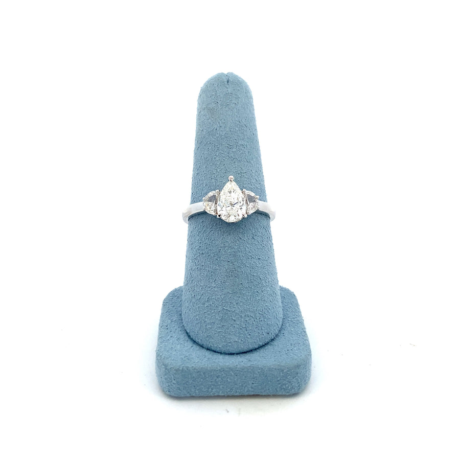 Smiling Rocks Lab Grown Diamond 3 Stone Ring (1.50ct)
