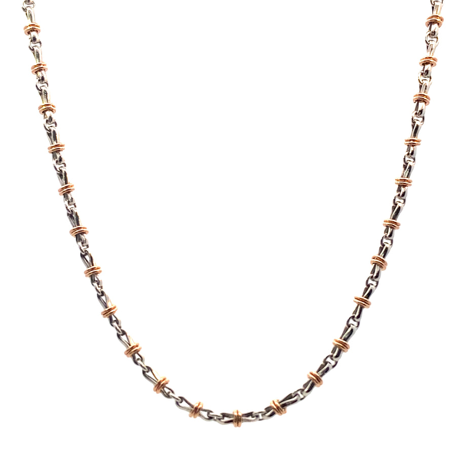 18k Gold Link Chain in White Gold With Rose Gold Hoops in the Center