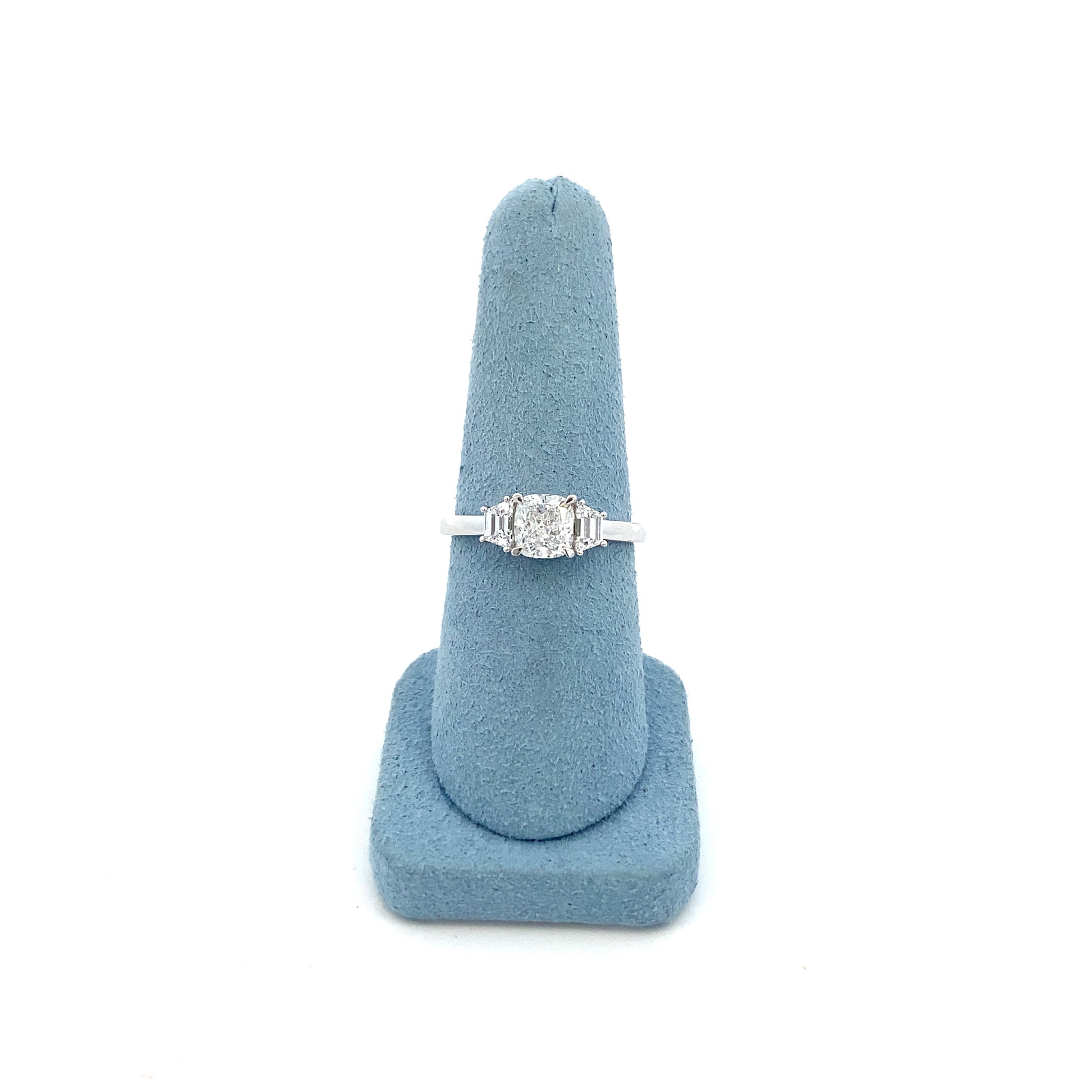 Smiling Rocks Lab Grown Diamond 3 Stone Ring (1.50ct) | Smiling Rocks | Luby 