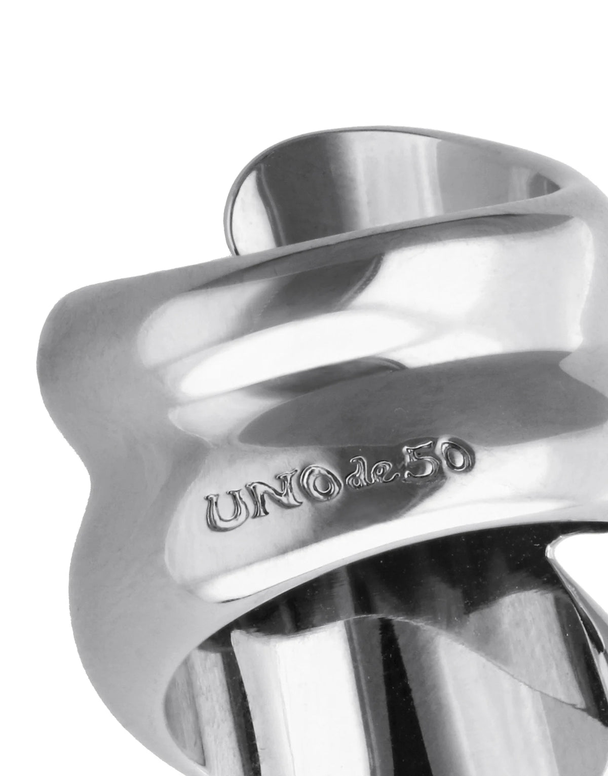Essentia Ring