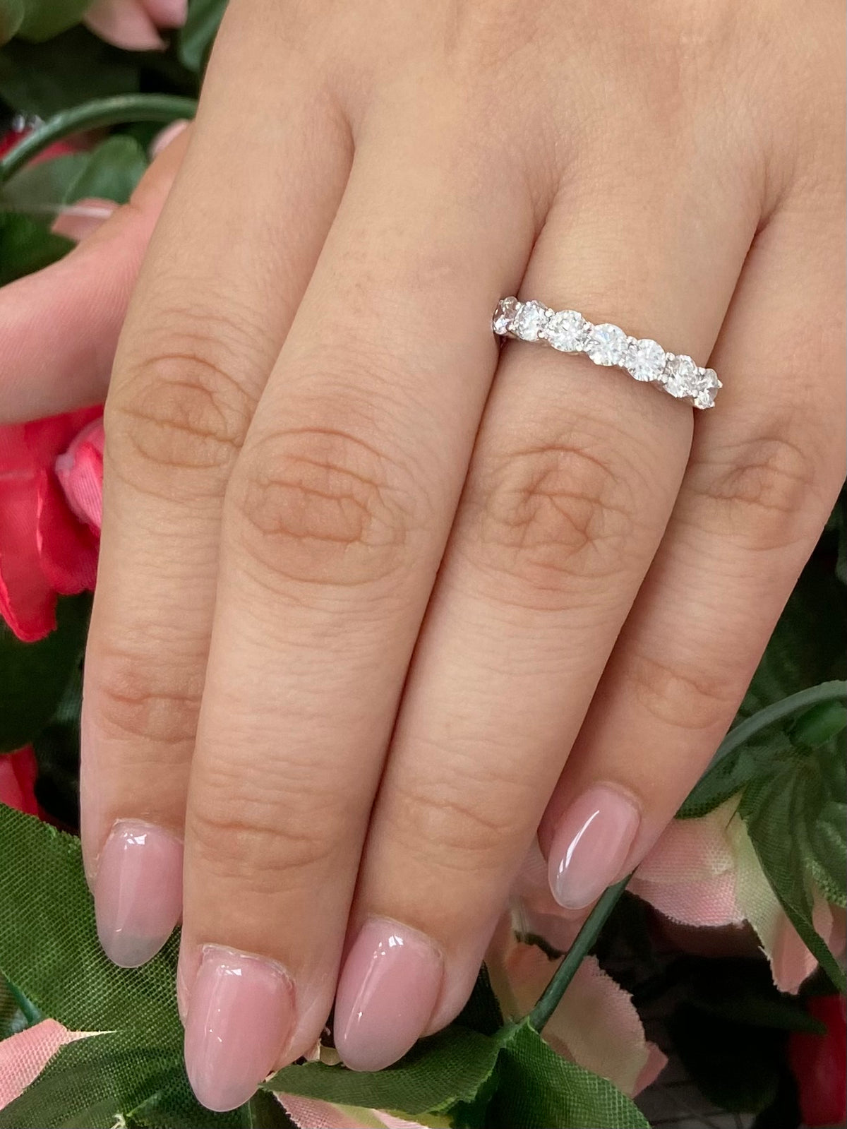 Smiling Rocks Lab Grown Diamond Seven-Stone Band (1.25ct) | Smiling Rocks | Luby 