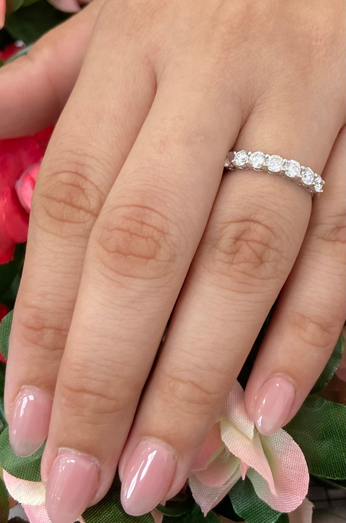 Smiling Rocks Lab Grown Diamond Seven-stone Band (1.00ct) | Smiling Rocks | Luby 
