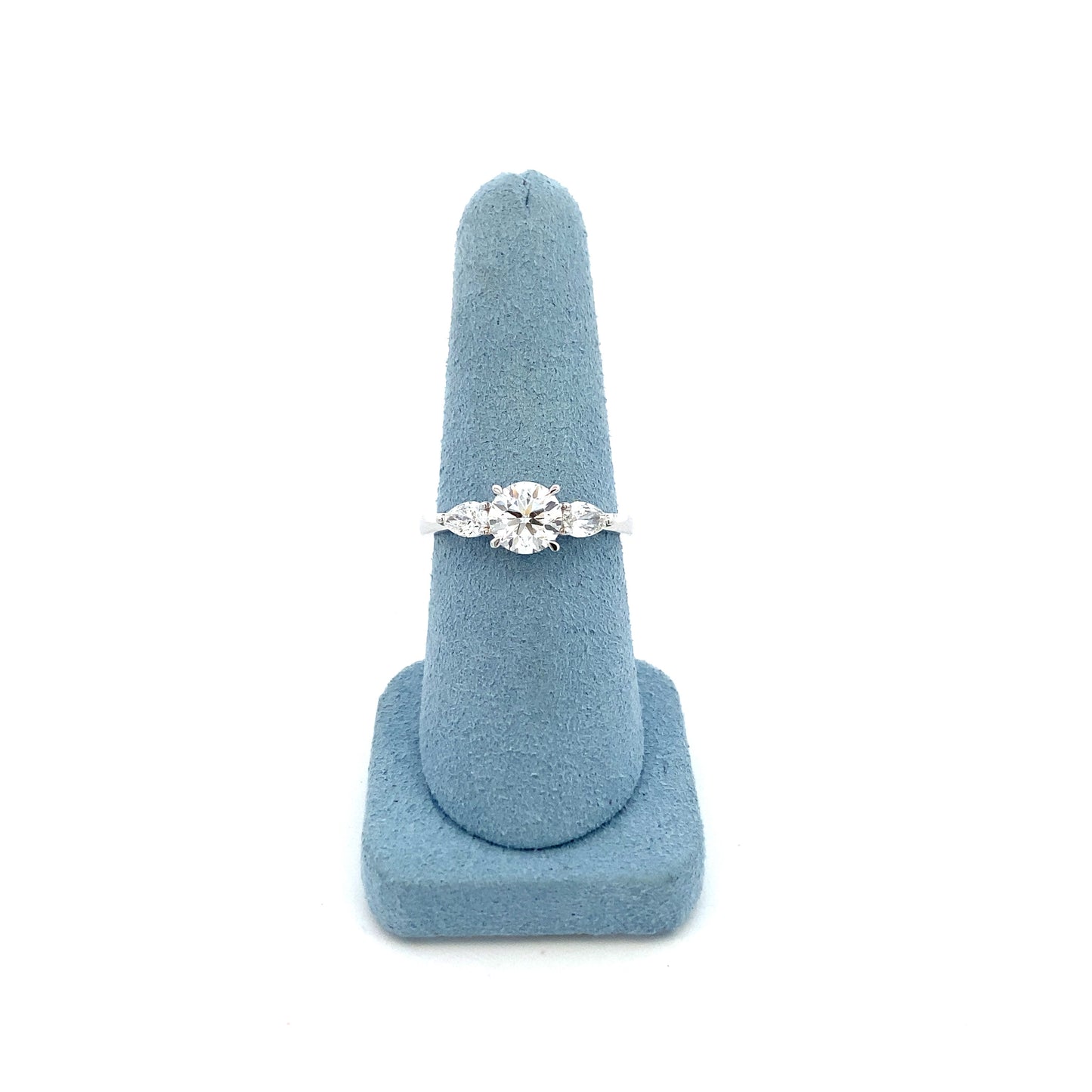 Smiling Rocks Lab Grown Diamond 3 Stone Ring (1.40ct) | Smiling Rocks | Luby 