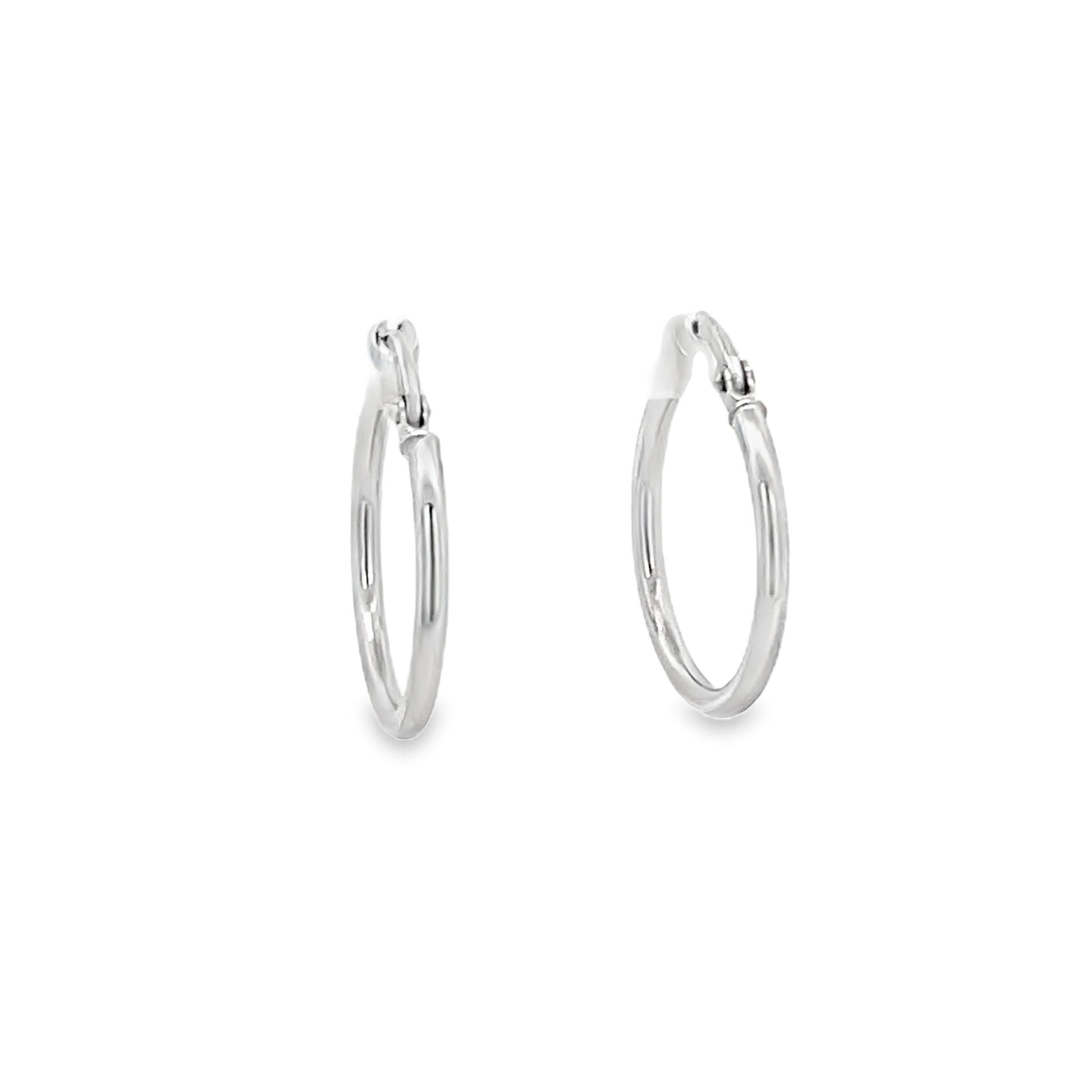 14K White Gold Medium Trend Hoops | Luby Gold Collection | Luby 
