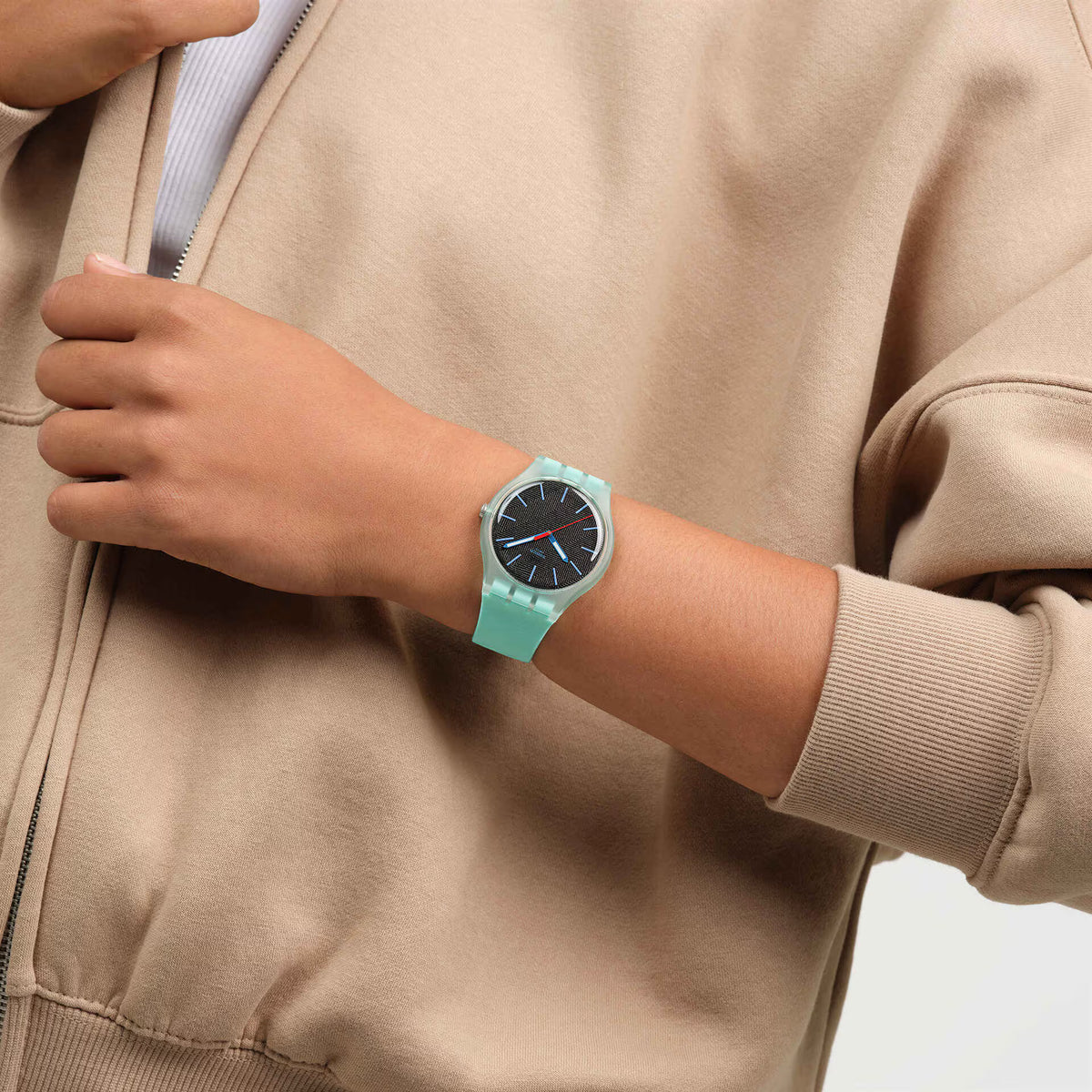 HINT OF MINT | Swatch | Luby 