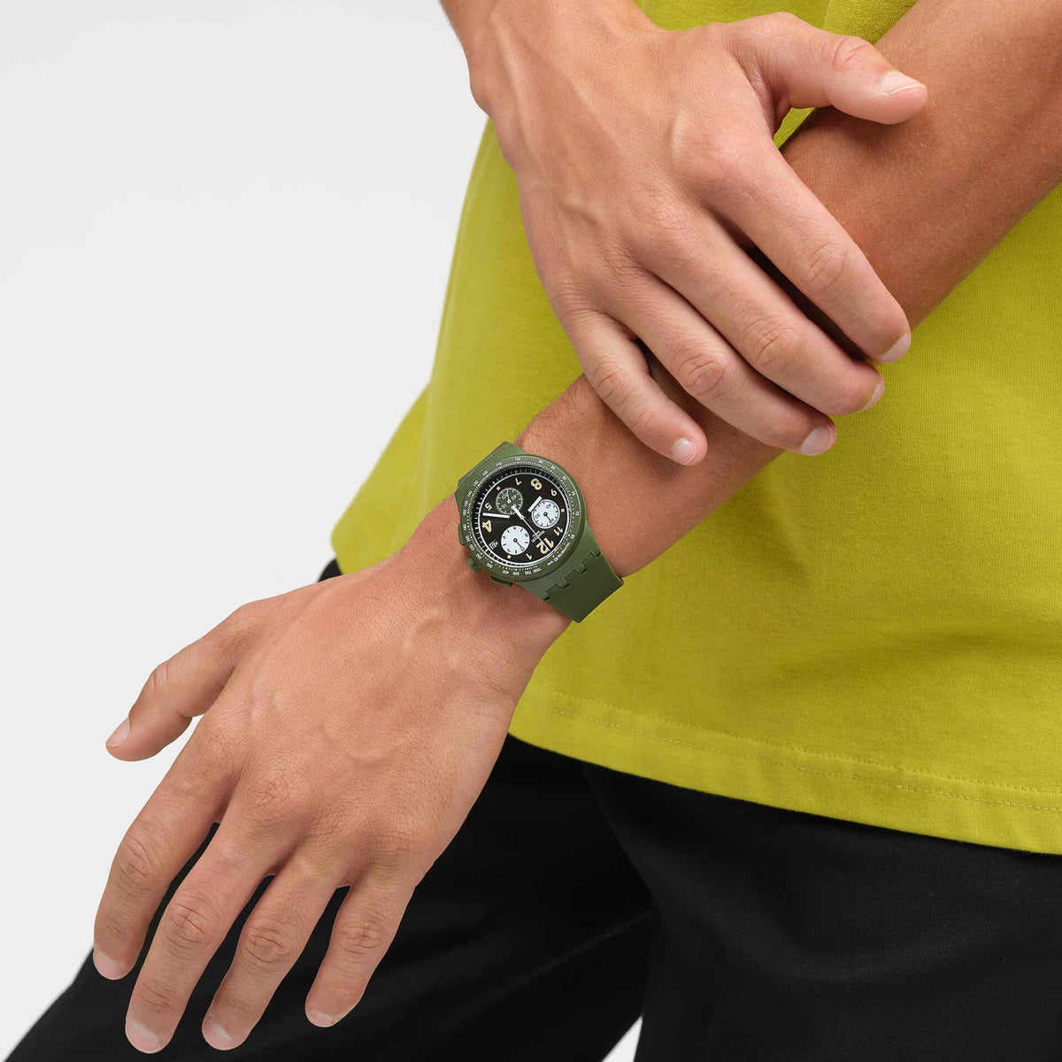 NOTHING BASIC ABOUT GREEN | Swatch | Luby 