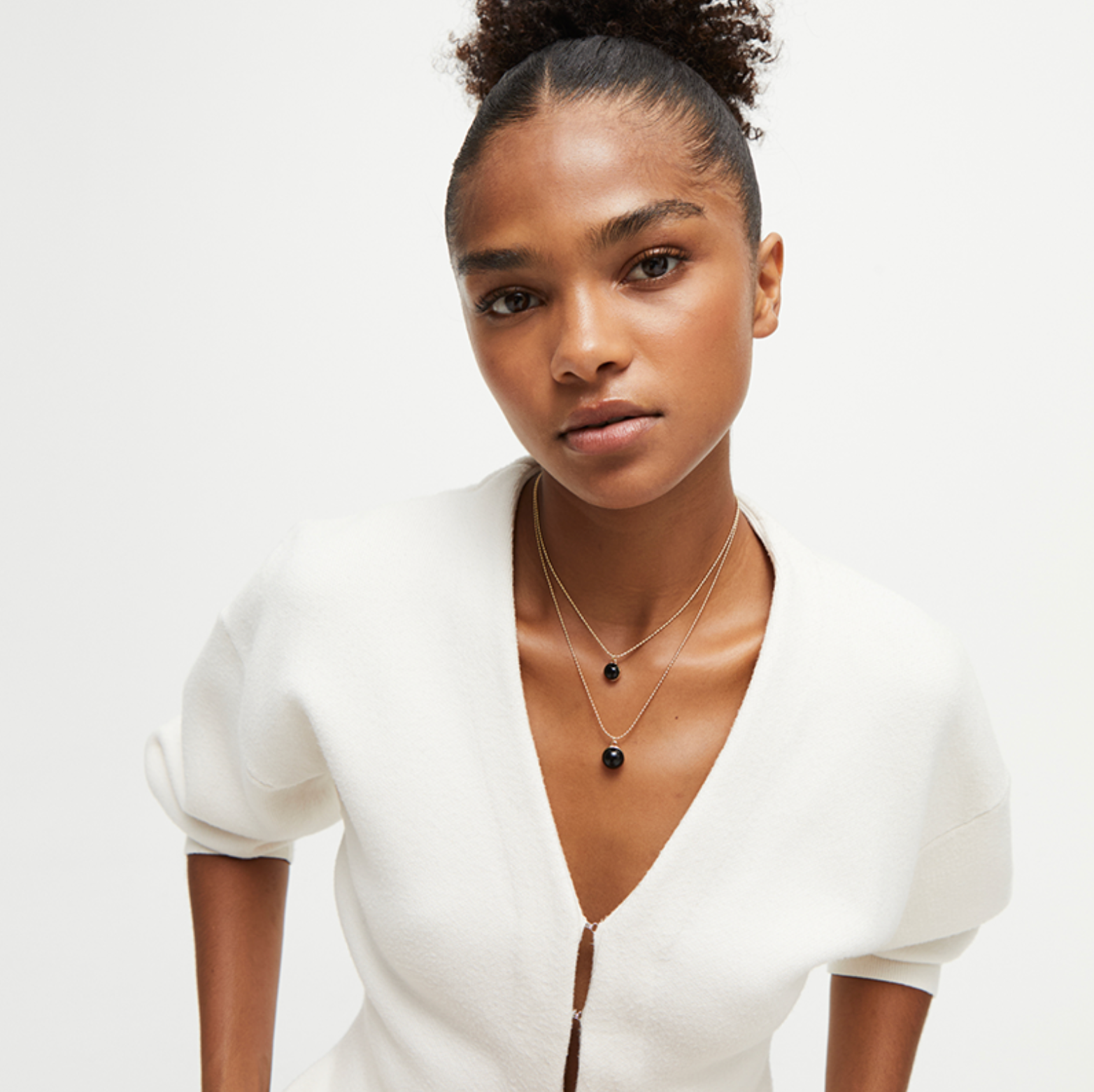 Ser Fascinante Black Murano Glass Necklace 18K Gold Plated | Uno de 50 | Luby 