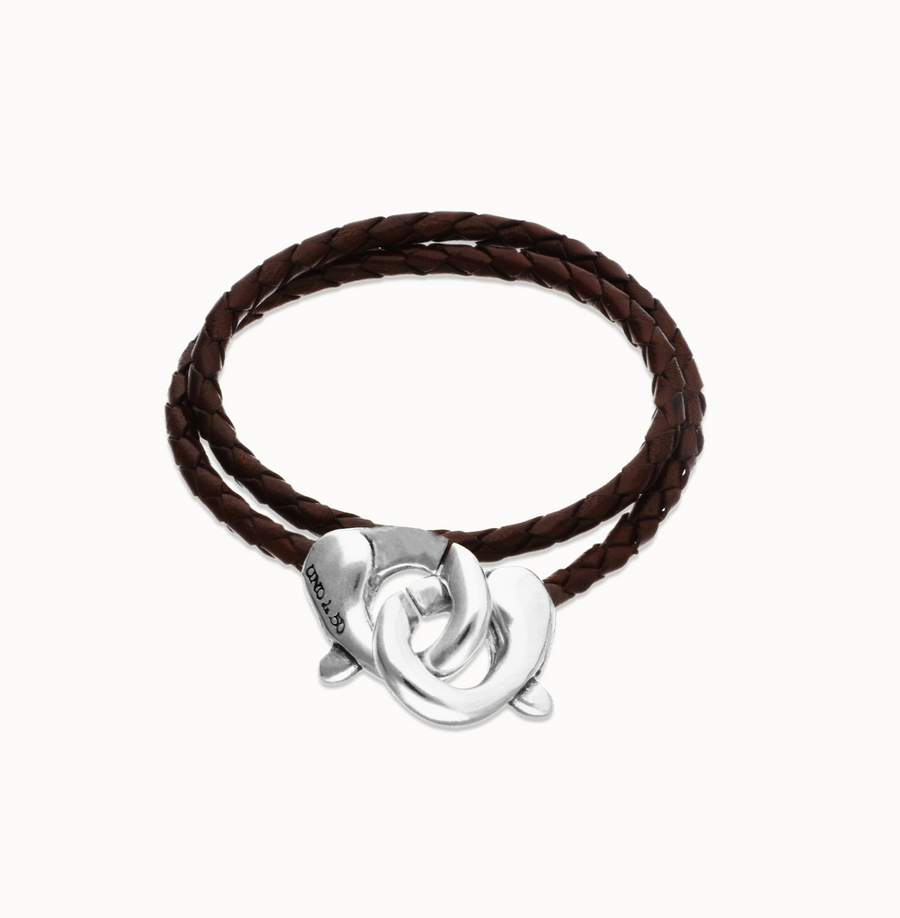Double brown leather bracelet with interlocking carabiner