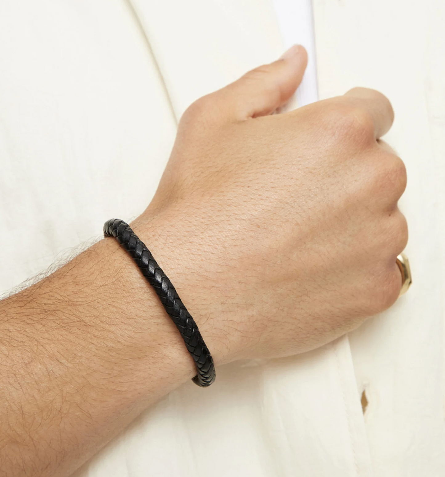 Leather braided bracelet with golden clasp Gold Plated