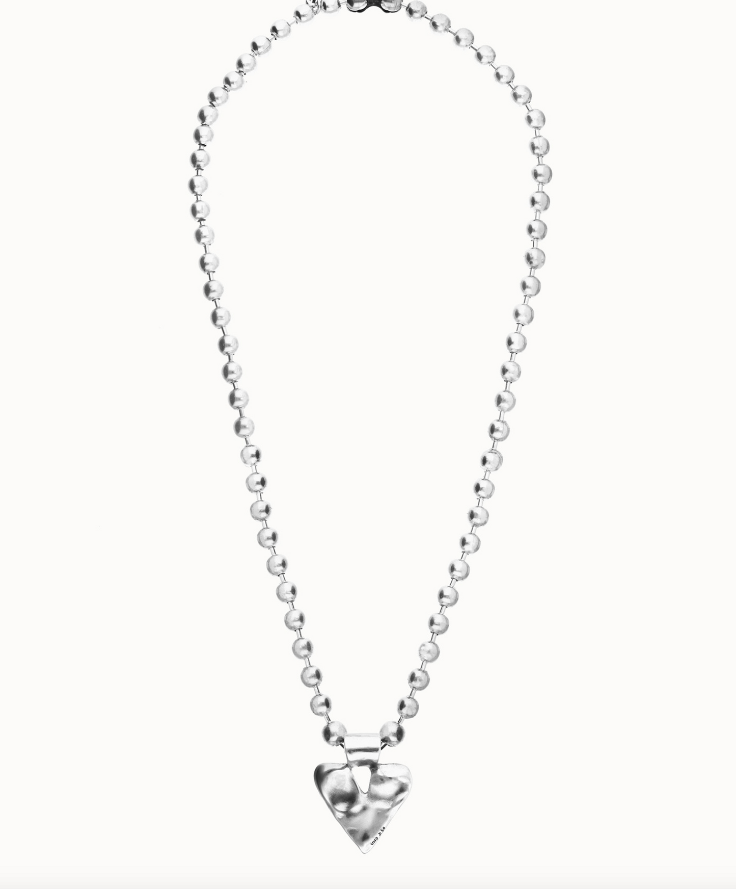 Long necklace with beads and heart detail | Uno de 50 | Luby 