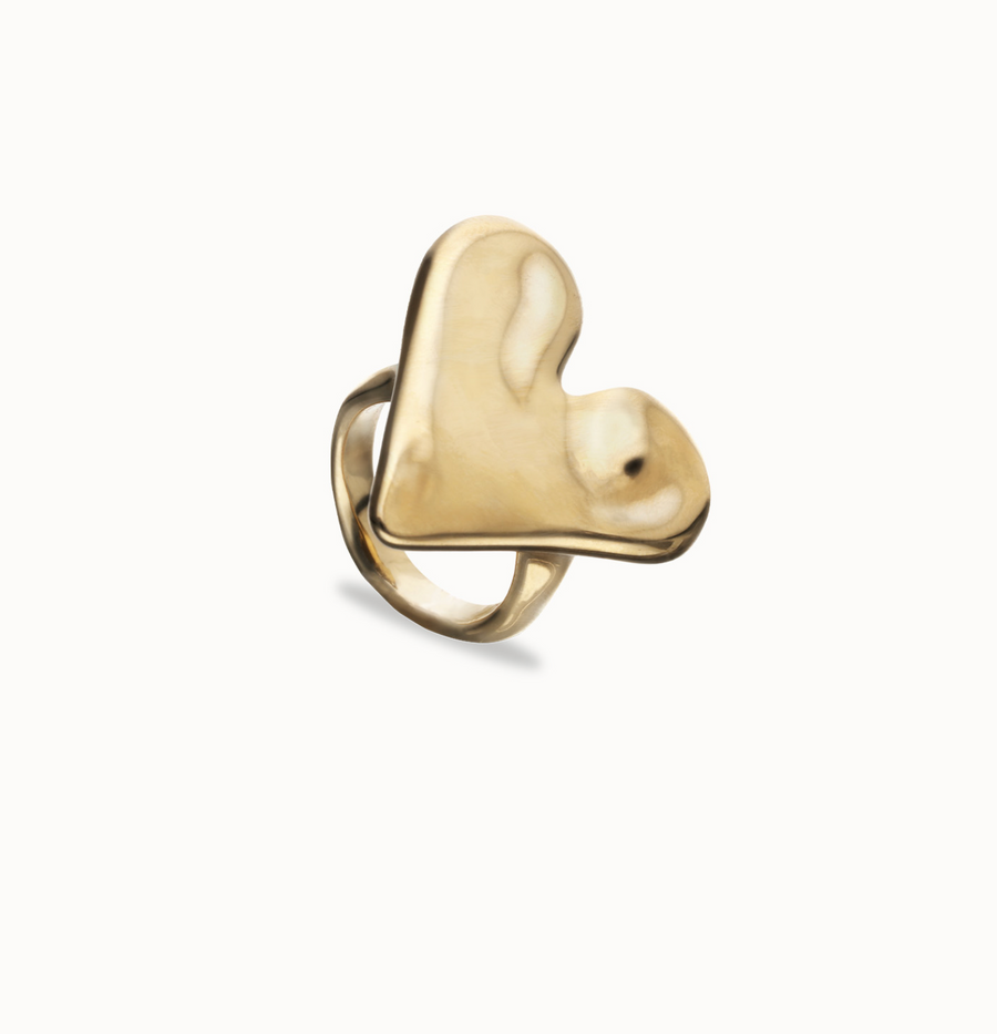 Maxi ring with heart shape