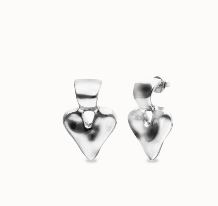 Small heart stud earrings