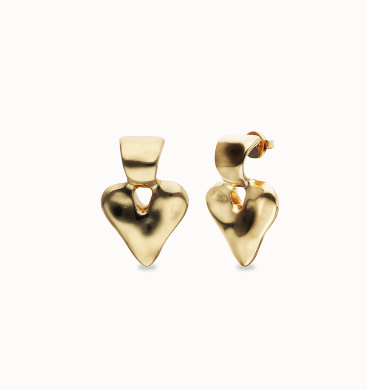 Small heart stud earrings