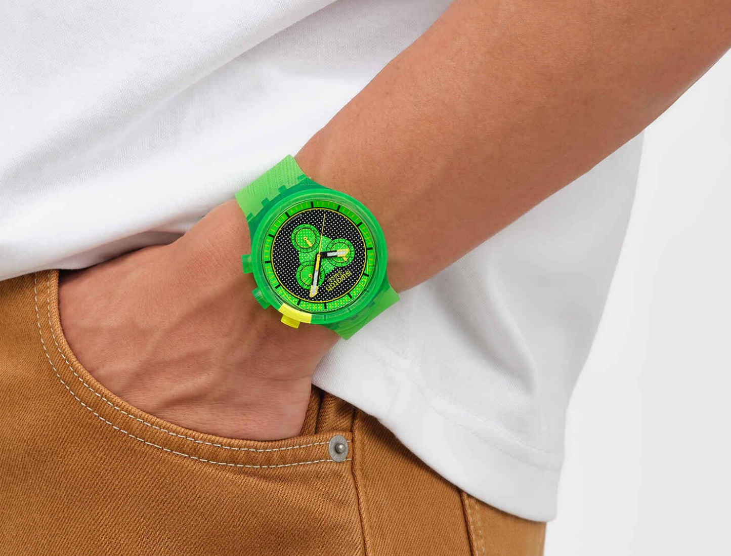 GLOWINGLY GREEN