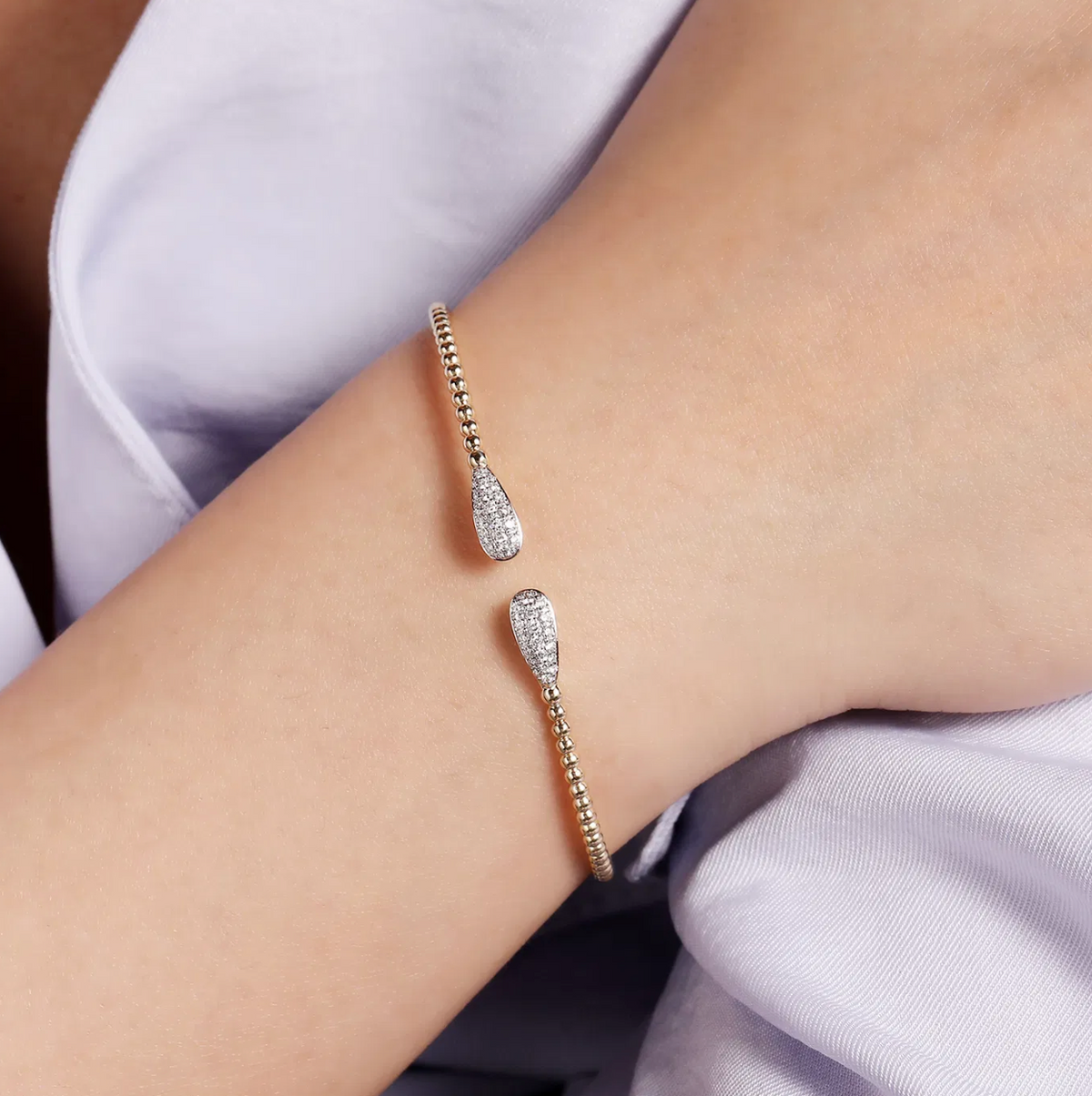 14K Yellow Gold Bujukan Diamond Teardrops Bangle | Gabriel & Co. | Luby 