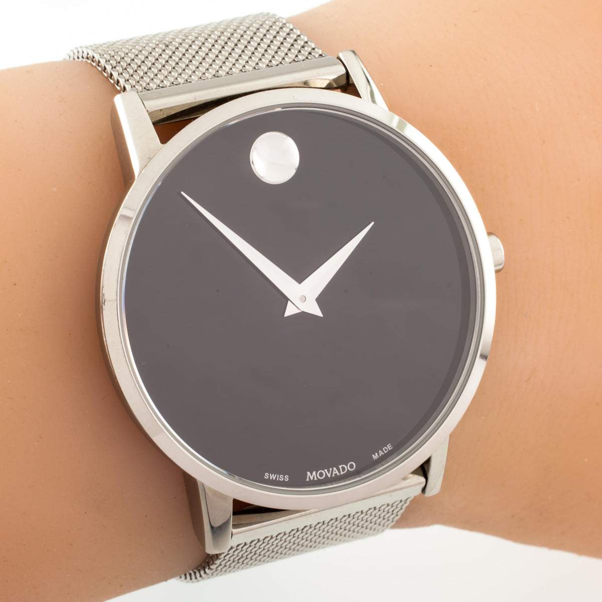 Museum Classic Mesh | Movado | Luby 
