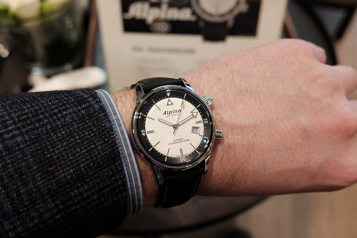 Seastrong Diver 300 Heritage (White) | Alpina | Luby 
