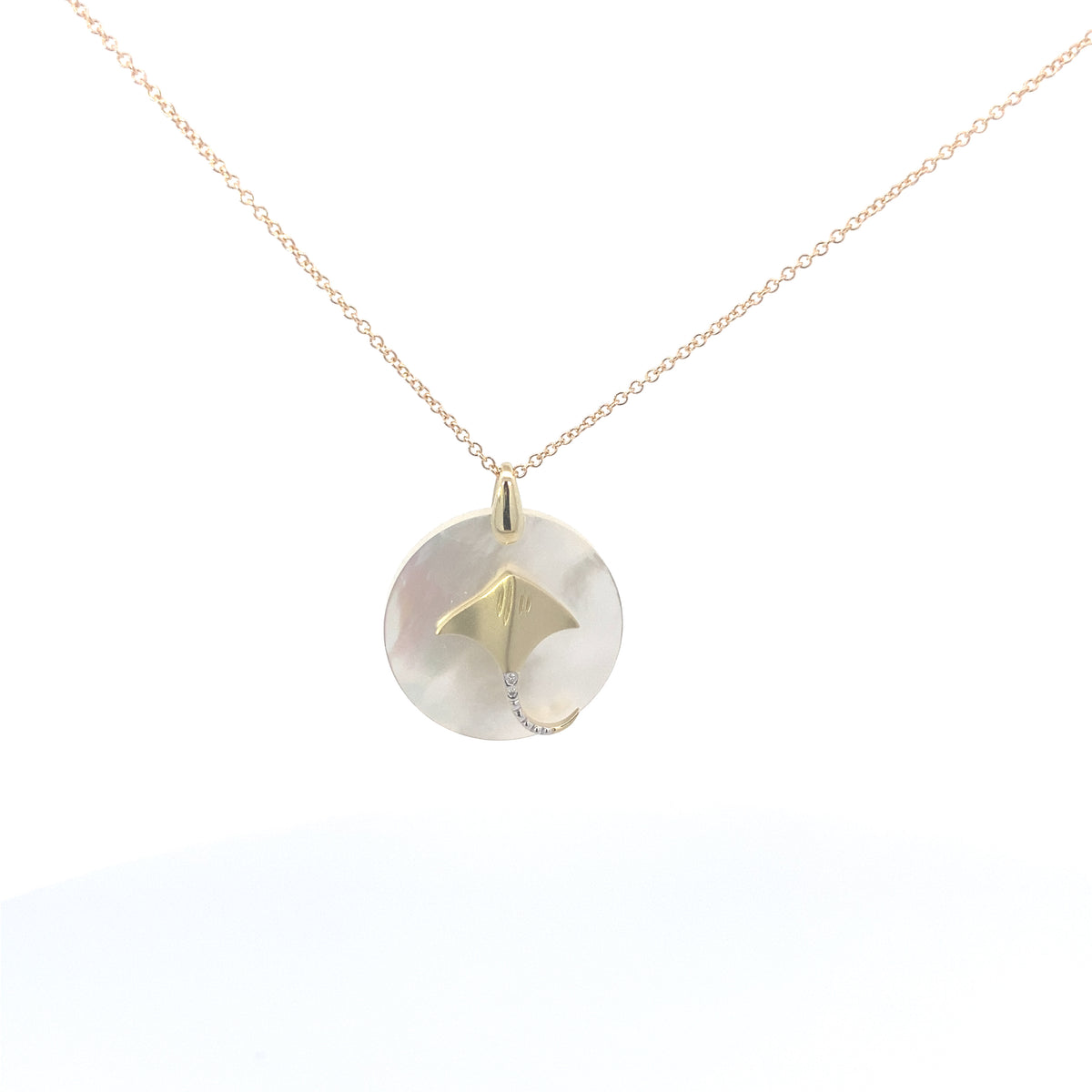 Mother of Pearl Amulette Pendant | Zeghani | Luby 