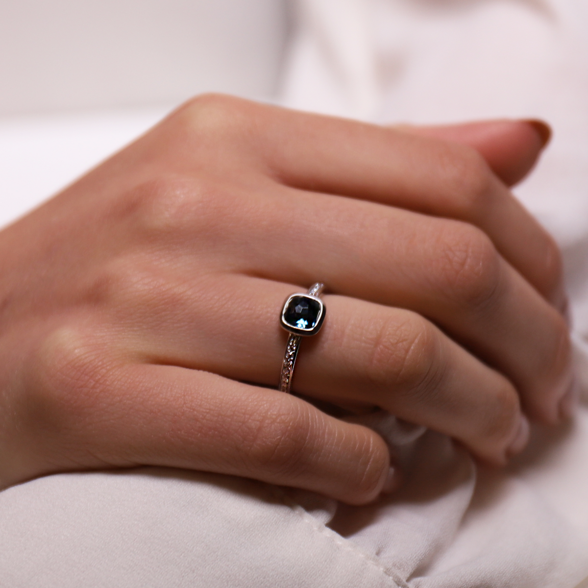 BLUE SOLITAIRE RING | Ti Sento Milano | Luby 