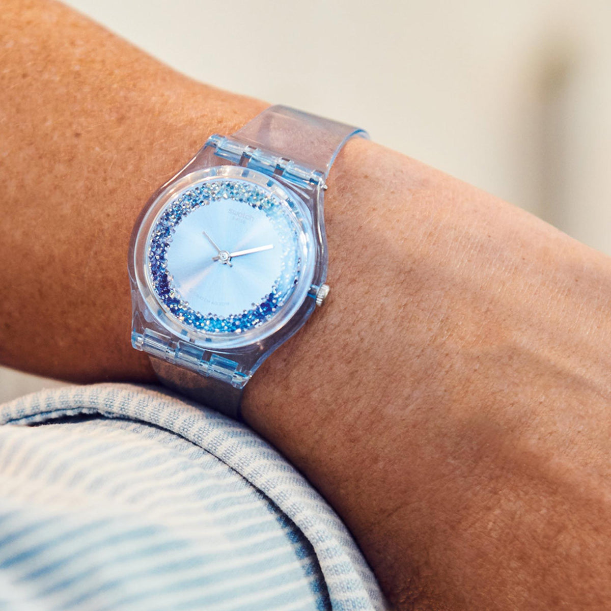 Azzura | Swatch | Luby 