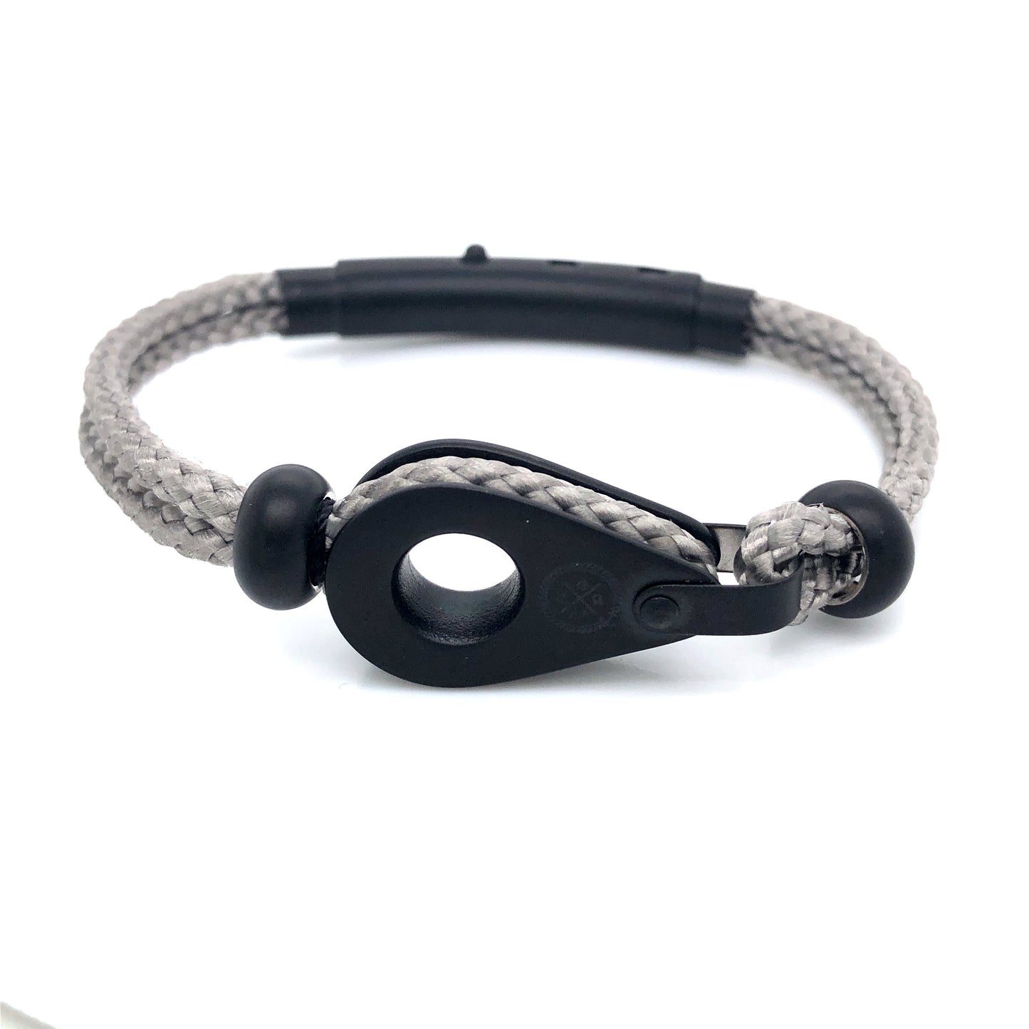 Light Grey Double Rope with Black Matte Pulley and Beads Bracelet | SEAKNOTS | Luby 