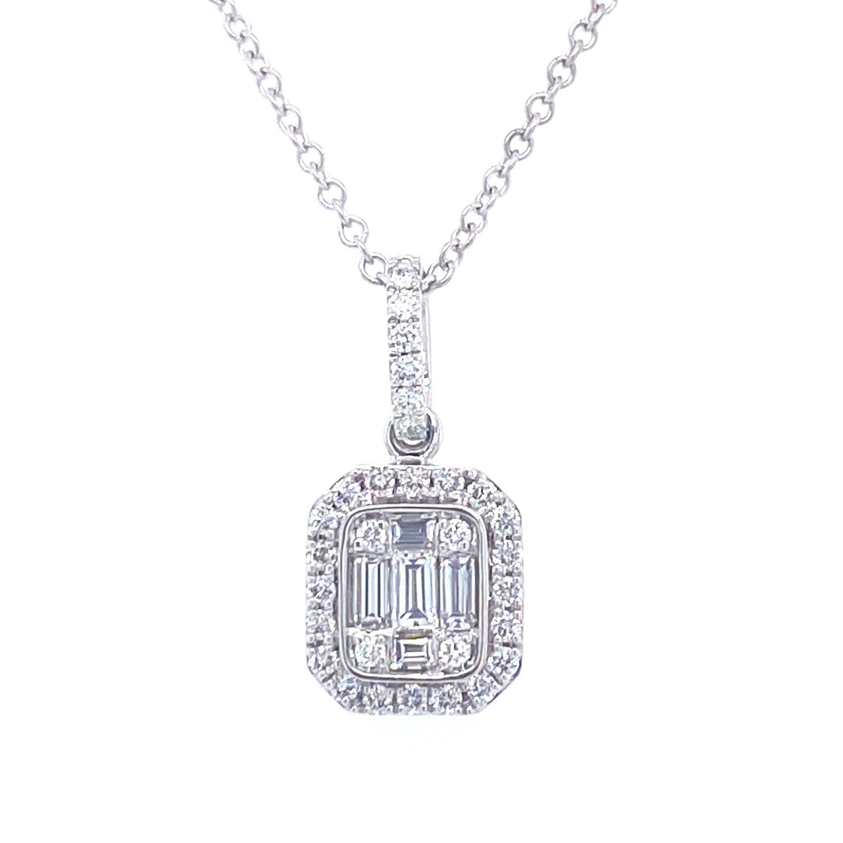 WHITE GOLD EMERAL-SHAPED PENDANT NECKLACE | Simon G | Luby 