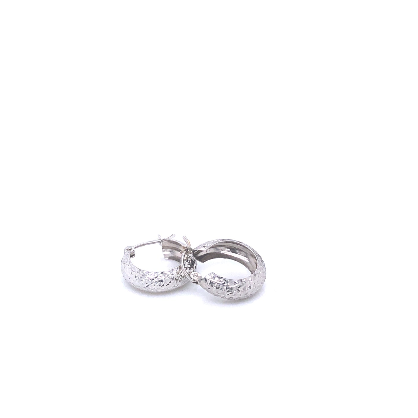 14K Diamond Cut White Gold Huggies | Luby Gold Collection | Luby 