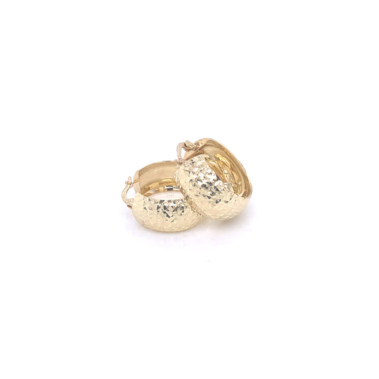 14K Chunky Diamond Cut Gold Huggies | Luby Gold Collection | Luby 