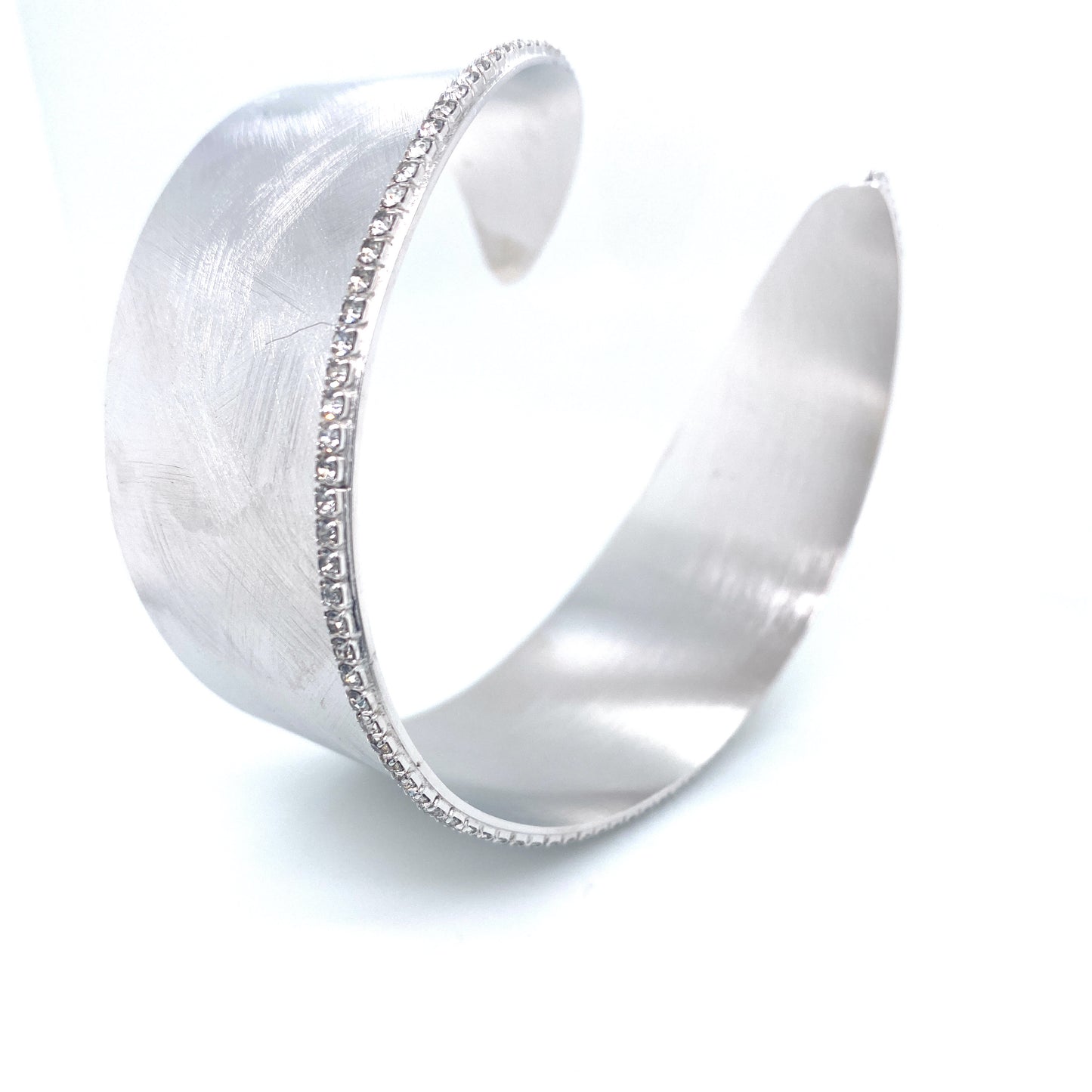 New Moon Matte Curved Brass Bangle | Stroili Oro | Luby 