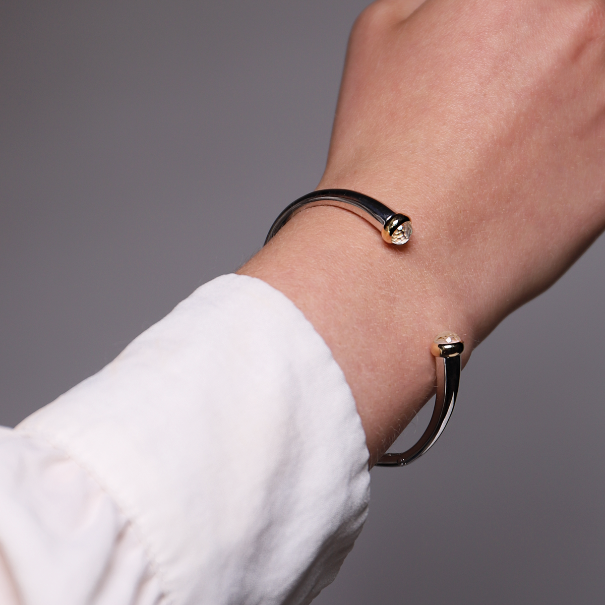 The Mother of Pearl Bracelet | Ti Sento Milano | Luby 