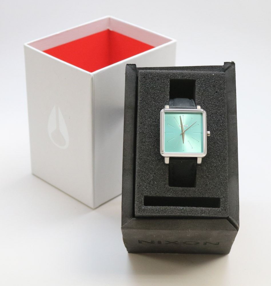 K SQUARED PEPPERMINT/BLACK | Nixon | Luby 