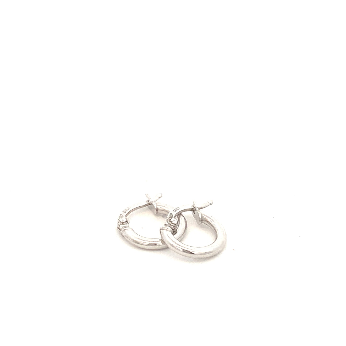 14K White Gold Small Hoops Earrings | Luby Gold Collection | Luby 