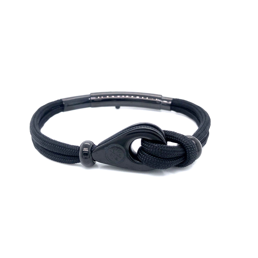 Pulsera de Doble Cordón Negro con Polea Negra y Abalorios (Negro)