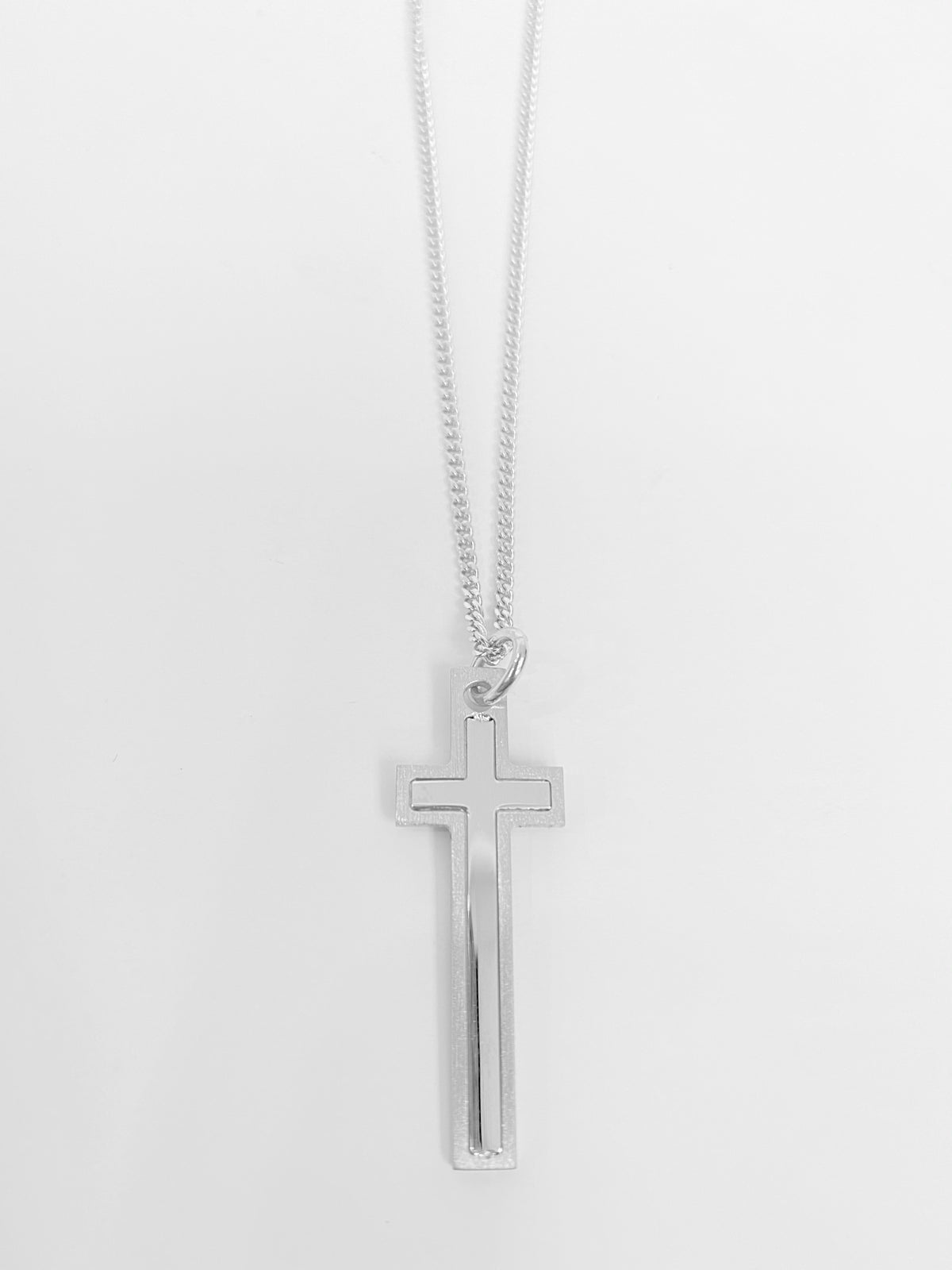 My Heart Cross Necklace | PNG68 Designed by Franco Pianegonda | Luby 