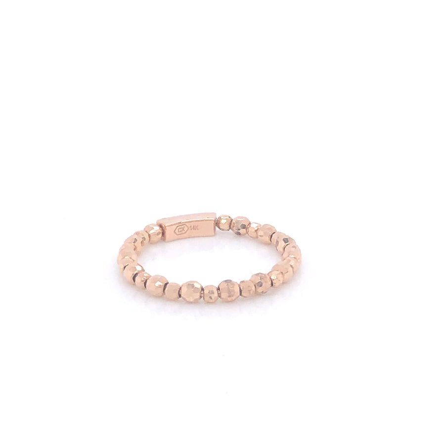 Anillo de oro rosa con cuentas de rosa de 14 quilates